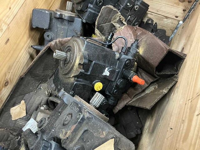 Partij diverse hydraulic pompen - afbeelding 5 van  7