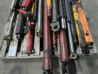 Partij diverse hydrauliek cilinders - afbeelding 2 van  6