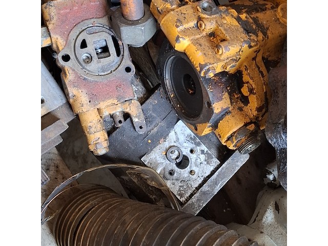 Partij diverse hydraulische pompen - afbeelding 9 van  17