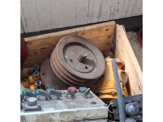 Partij diverse hydraulische pompen - afbeelding 14 van  17