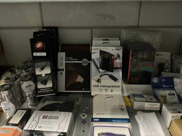 Partij diverse ict items (108x) - afbeelding 10 van  12