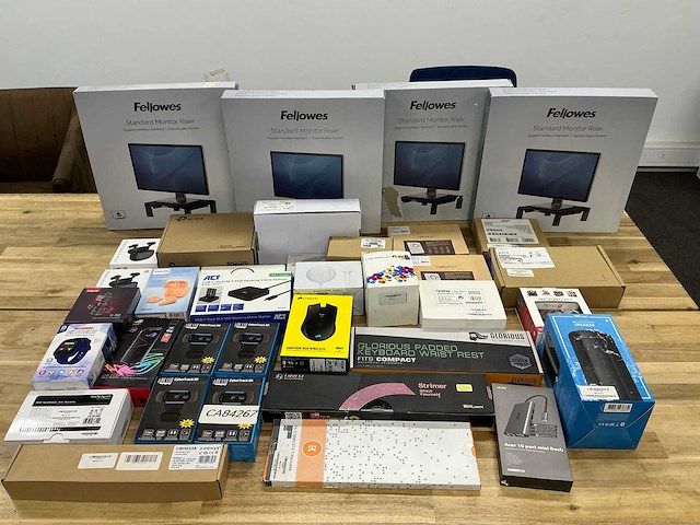 Partij diverse ict items (35x) - afbeelding 1 van  8