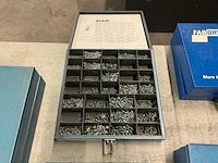 Partij diverse ijzerwaren en klein materiaal - afbeelding 6 van  11