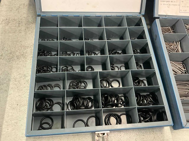 Partij diverse ijzerwaren en klein materiaal - afbeelding 9 van  11