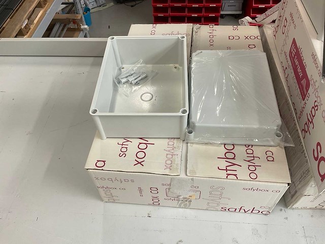 Partij diverse industriële behuizingen (27x) - afbeelding 3 van  7