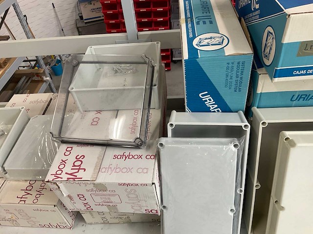 Partij diverse industriële behuizingen (27x) - afbeelding 7 van  7