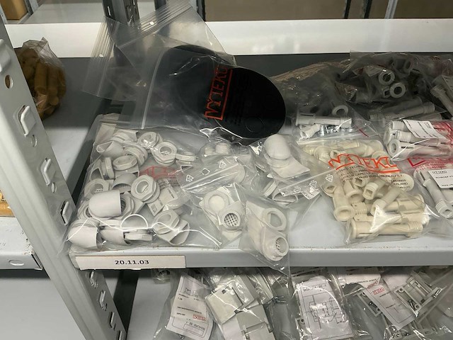 Partij diverse installatie benodigdheden - afbeelding 15 van  41