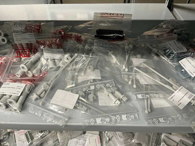 Partij diverse installatie benodigdheden - afbeelding 17 van  41