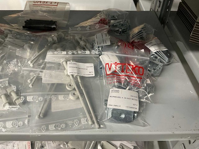 Partij diverse installatie benodigdheden - afbeelding 18 van  41