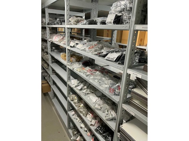 Partij diverse installatie benodigdheden - afbeelding 12 van  41