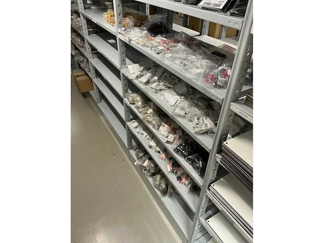 Partij diverse installatie benodigdheden - afbeelding 23 van  41