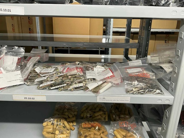 Partij diverse installatie benodigdheden - afbeelding 36 van  41