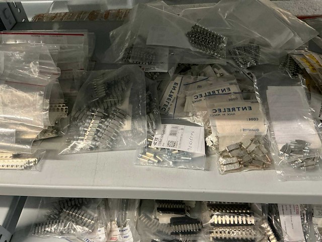 Partij diverse installatie benodigdheden - afbeelding 4 van  16