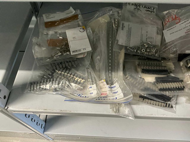 Partij diverse installatie benodigdheden - afbeelding 6 van  16