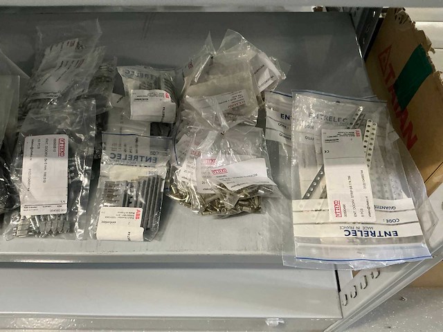 Partij diverse installatie benodigdheden - afbeelding 8 van  16