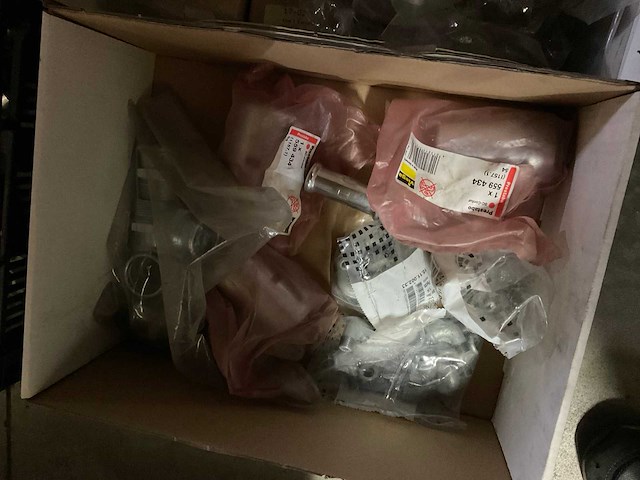 Partij diverse installatie materialen - afbeelding 3 van  3