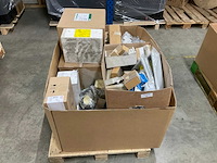 Partij diverse installatie materialen - afbeelding 1 van  3