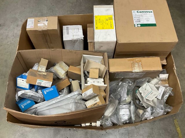 Partij diverse installatie materialen - afbeelding 3 van  3