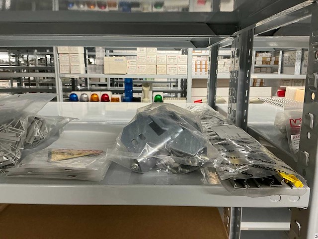 Partij diverse installatie materialen - afbeelding 13 van  17