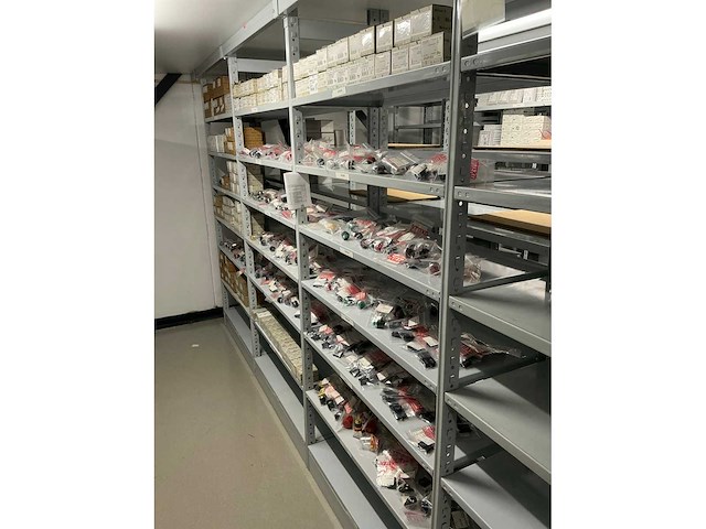 Partij diverse installatie materialen - afbeelding 12 van  56