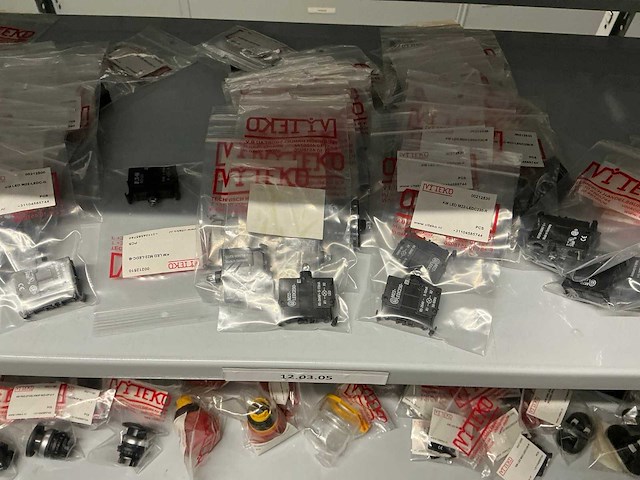 Partij diverse installatie materialen - afbeelding 48 van  56