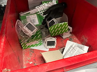 Partij diverse installatie materialen - afbeelding 1 van  1