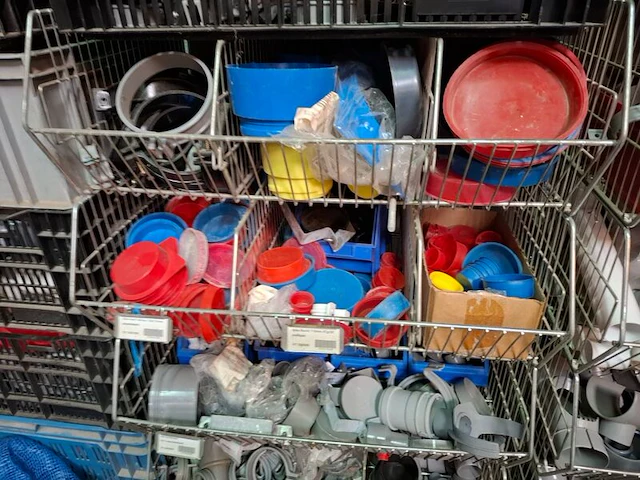 Partij diverse installatiemateriaal - afbeelding 11 van  34