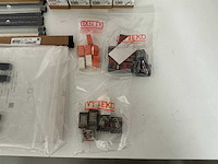 Partij diverse insteekrelais/printrelais (1460x) - afbeelding 7 van  15