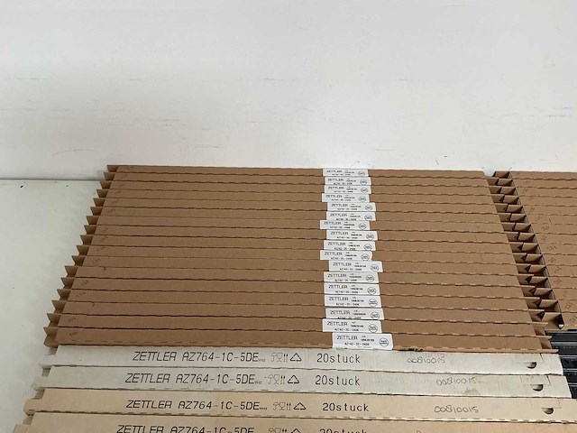 Partij diverse insteekrelais/printrelais (1460x) - afbeelding 8 van  15