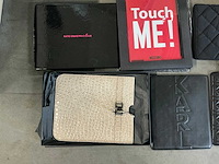 Partij diverse ipad hoezen o.a moschino/karl lagerfeld/diverse (63x) - afbeelding 2 van  4
