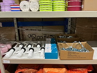 Partij diverse items ( steel houders / roerstaafjes/ pompjes ) (146x) - afbeelding 1 van  3