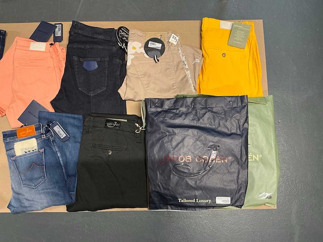 Partij diverse jacob cohen dames & heren broeken (57x) - afbeelding 12 van  20
