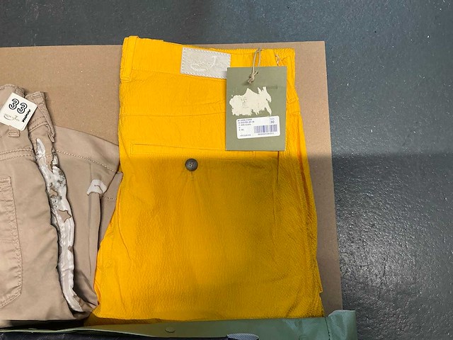 Partij diverse jacob cohen dames & heren broeken (57x) - afbeelding 15 van  20