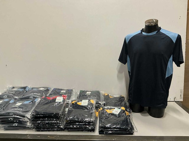 Partij diverse juco dl 7007 t-shirts (99x) - afbeelding 1 van  13