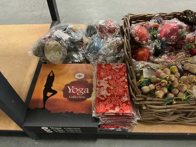 Partij diverse kaarsen/sticks/overige (722x) - afbeelding 5 van  15