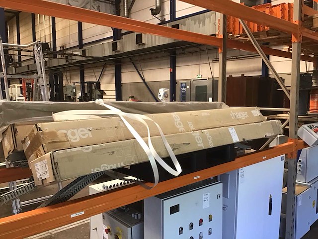 Partij diverse kabelgoten ten behoeve van schakelkasten - afbeelding 1 van  4