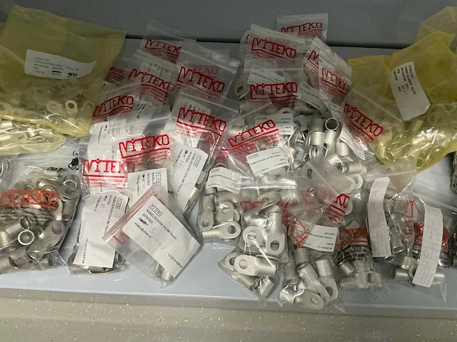 Partij diverse kabelschoenen - afbeelding 14 van  41