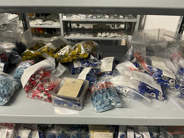 Partij diverse kabelschoenen - afbeelding 24 van  41