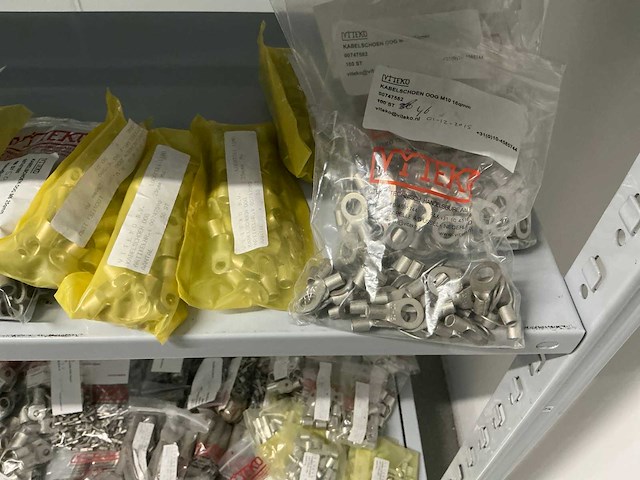 Partij diverse kabelschoenen - afbeelding 29 van  41