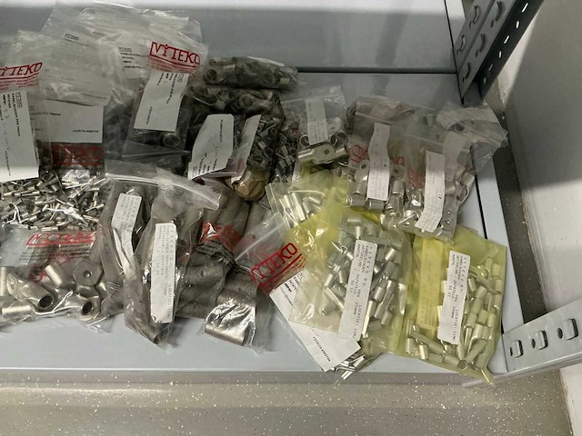 Partij diverse kabelschoenen - afbeelding 36 van  41