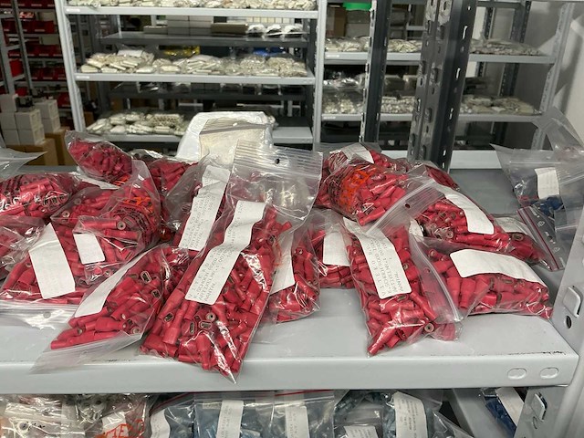 Partij diverse kabelschoenen - afbeelding 38 van  41