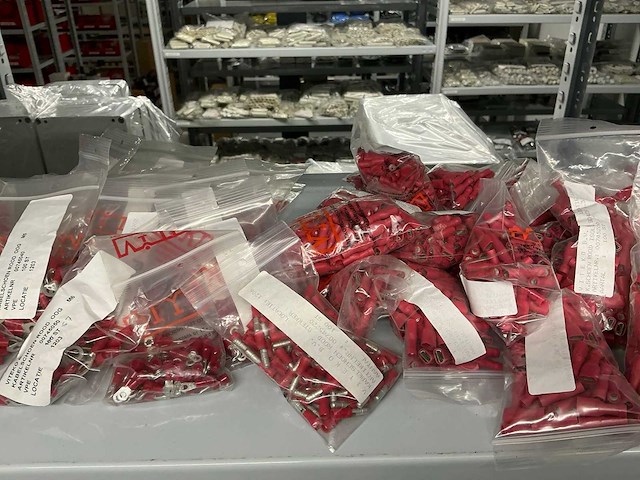 Partij diverse kabelschoenen - afbeelding 39 van  41