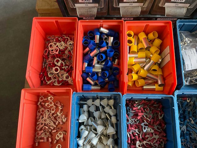 Partij diverse kabelschoenen/bouten/etc - afbeelding 8 van  15