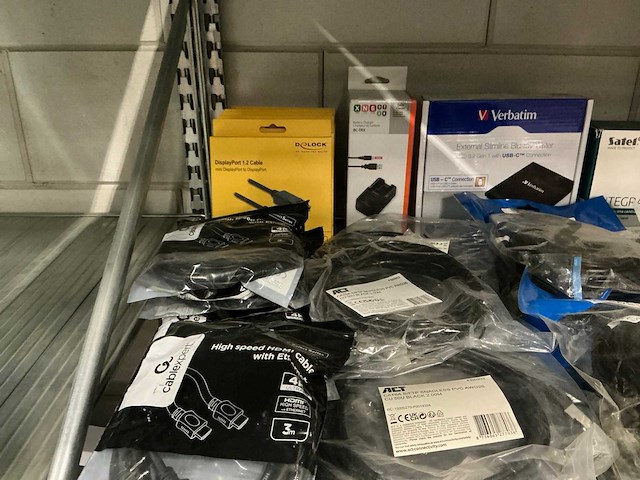 Partij diverse kabels/overige ict (125x) - afbeelding 6 van  14