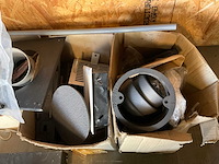 Partij diverse kachel onderdelen - afbeelding 4 van  5