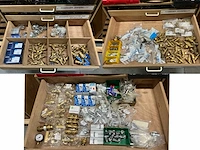 Partij diverse keerkleppen/waterkogelkranen/stopkranen/etc (234x)
