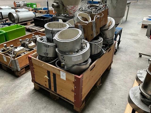 Partij diverse keramische verwarmingsbanden - afbeelding 1 van  6