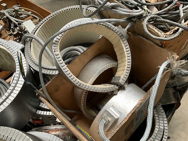 Partij diverse keramische verwarmingsbanden - afbeelding 5 van  6