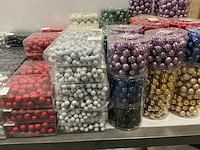 Partij diverse kerstballen (145 verpakkingen) - afbeelding 31 van  31