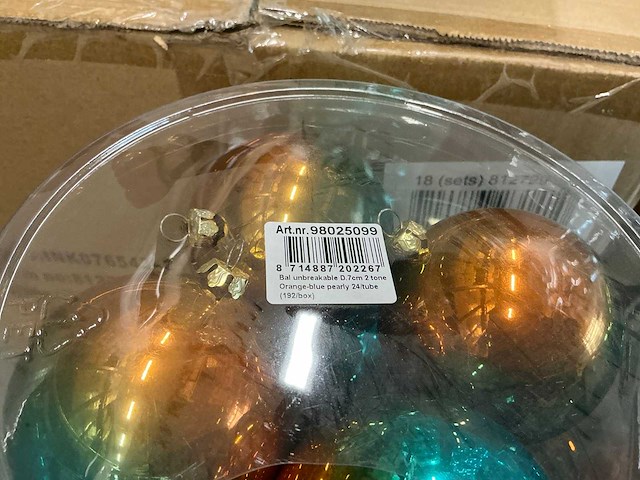 Partij diverse kerstballen unbreakable&seamless 24/tube (96 tubes) - afbeelding 3 van  7